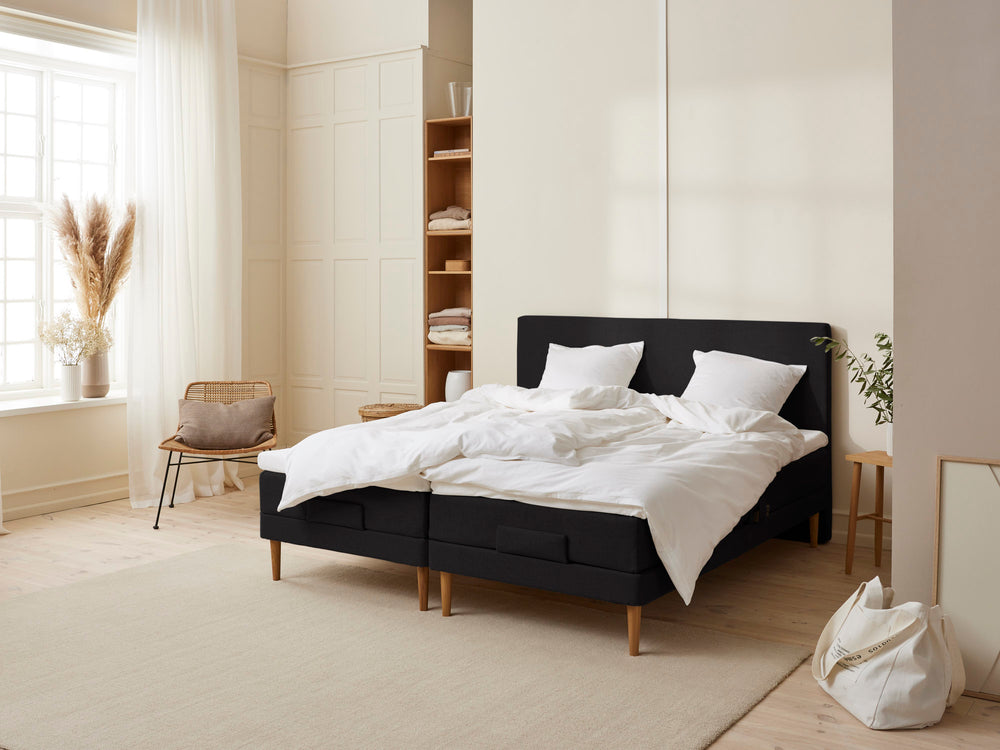 Sort Monark Elevationsseng 210x210 cm - Komfort og Kvalitet