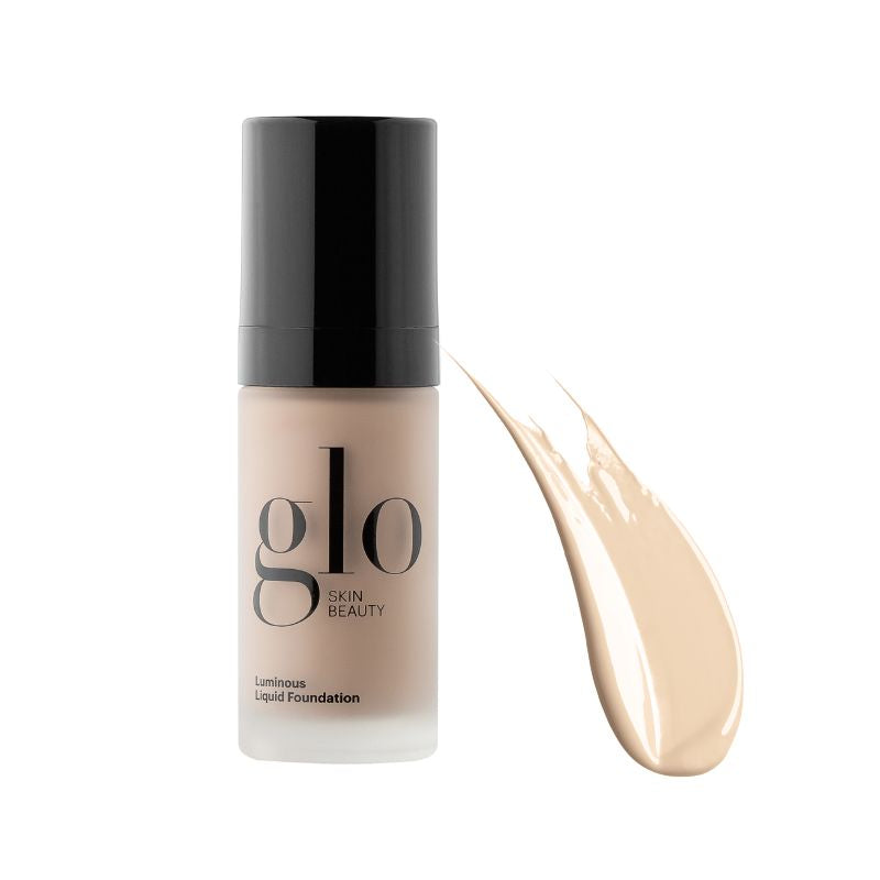 Glo Luminous Liquid Foundation SPF 18 - Glødende Hudpleje